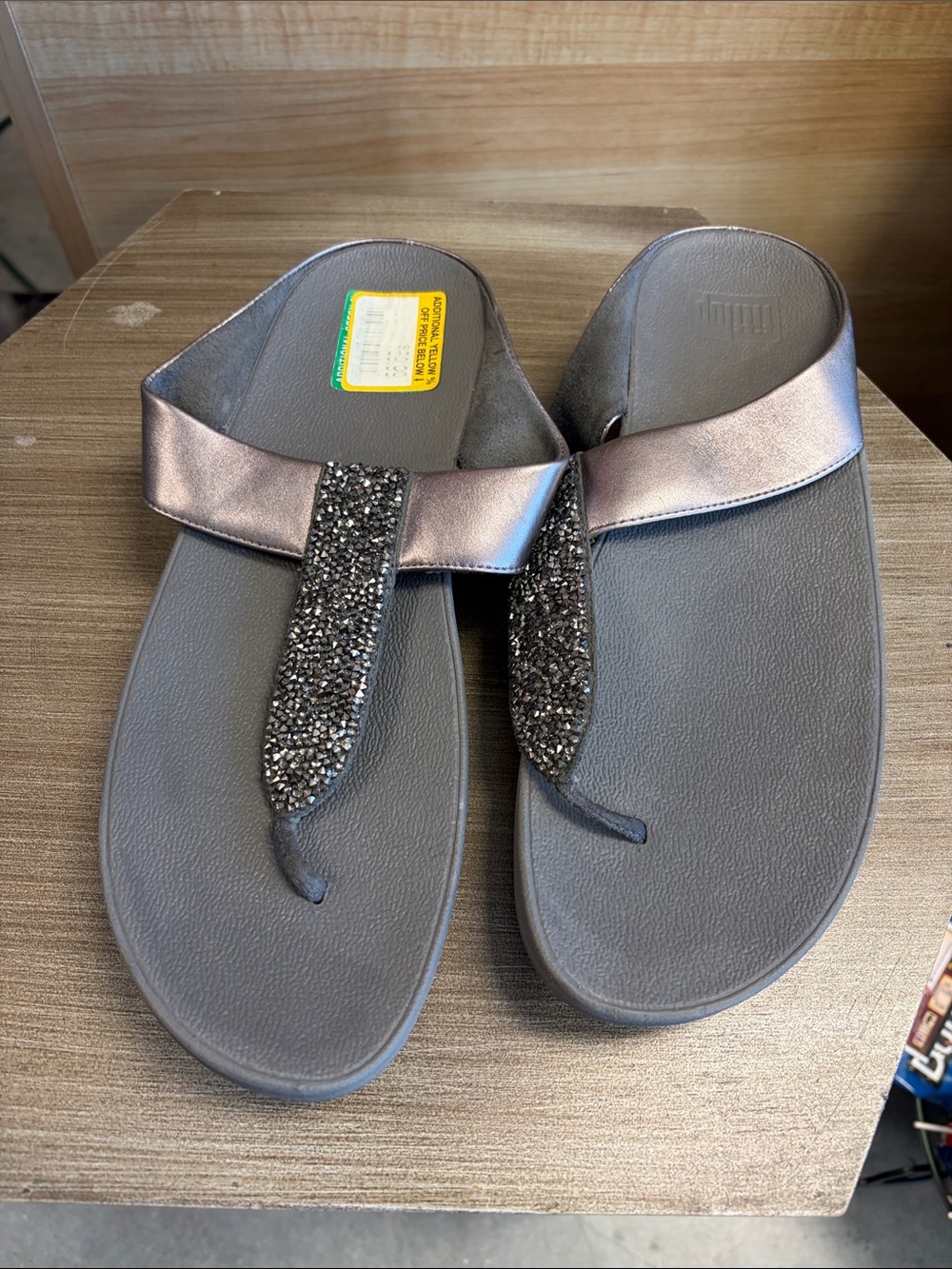 Women's Metallic Gray Jewel Thong Sandals 37JQV6